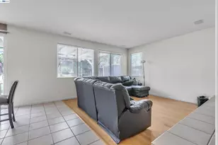 2076 Catalpa Way, Antioch, CA 94509 - Photo 17