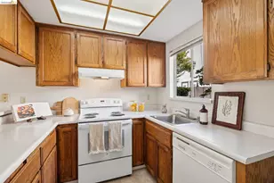 1563 Carpentier, San Leandro, CA 94577 - Photo 17
