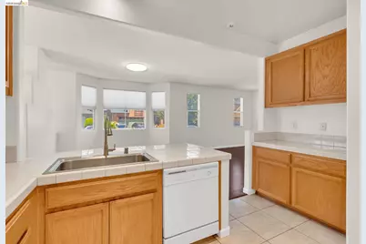 4015 Mount Day Court, Antioch, CA 94531 - Photo 17