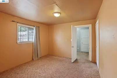 505 9th St, Tracy, CA 95376 - Photo 27
