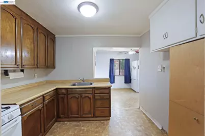 505 9th St, Tracy, CA 95376 - Photo 7