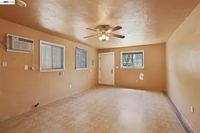 505 9th St, Tracy, CA 95376 - Photo 25