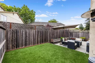 925 Hacienda Cir, Rohnert Park, CA 94928 - Photo 41