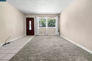 9152 Castlebar Way, Sacramento, CA 95826 - Photo 17