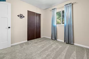 9152 Castlebar Way, Sacramento, CA 95826 - Photo 11