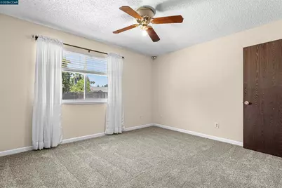 9152 Castlebar Way, Sacramento, CA 95826 - Photo 15