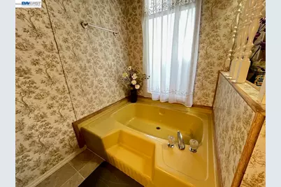 1285 Sussex Way, Hayward, CA 94544 - Photo 33