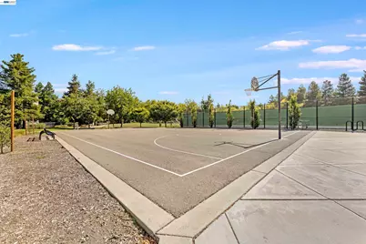 4071 Ghiotti Dr, Pleasanton, CA 94588 - Photo 23