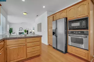 1932 Medicine Mountain Ct, Antioch, CA 94531 - Photo 13