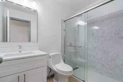 1012 72nd Ave, Oakland, CA 94621 - Photo 23