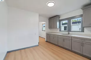 1012 72nd Ave, Oakland, CA 94621 - Photo 11