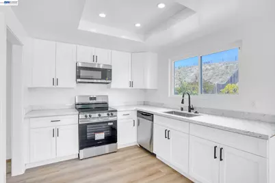 1211 Donald Drive, Rodeo, CA 94572 - Photo 3