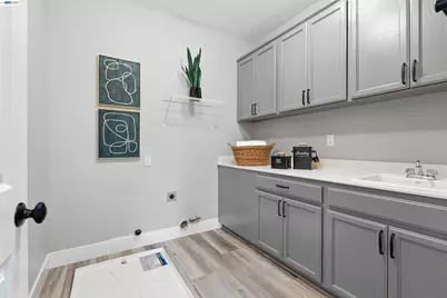 1381 Citadelle St, Tracy, CA 95304 - Photo 29