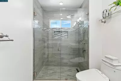 1201 Valle Vista Ave, Vallejo, CA 94589 - Photo 23