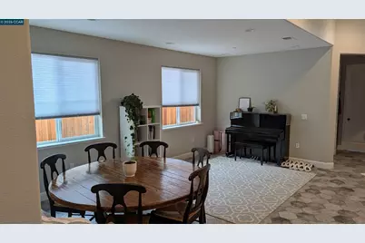 1813 Holsteiner Dr, Fairfield, CA 94534 - Photo 5
