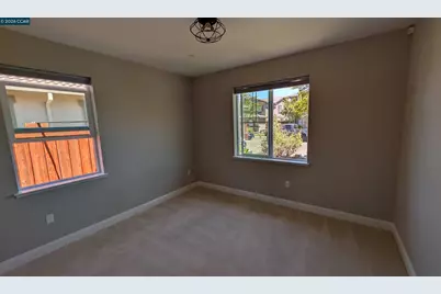 1813 Holsteiner Dr, Fairfield, CA 94534 - Photo 33