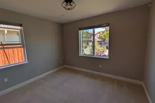 1813 Holsteiner Dr, Fairfield, CA 94534 - Photo 33