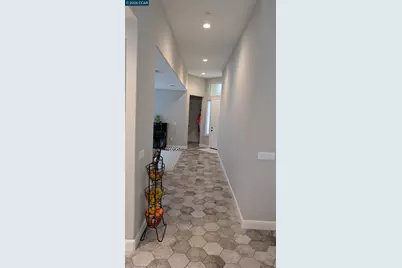 1813 Holsteiner Dr, Fairfield, CA 94534 - Photo 3