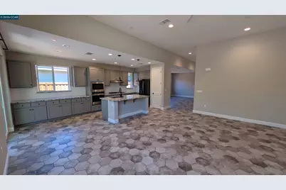 1813 Holsteiner Dr, Fairfield, CA 94534 - Photo 27