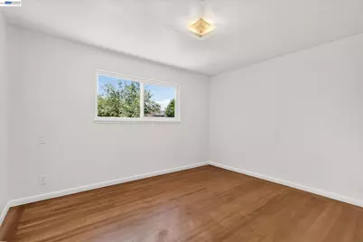 19131 Waverly Avenue, San Lorenzo, CA 94541 - Photo 23