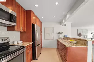 695 Mariposa Ave, Oakland, CA 94610 - Photo 5
