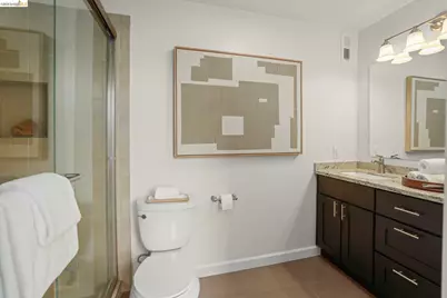 695 Mariposa Ave #401, Oakland, CA 94610 - Photo 23