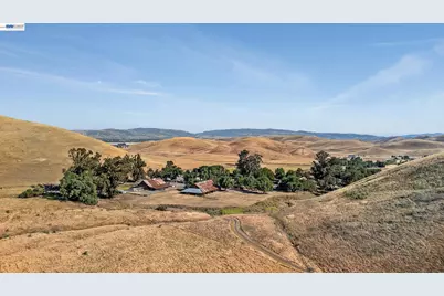 8201 Highland Rd, Livermore, CA 94551 - Photo 49