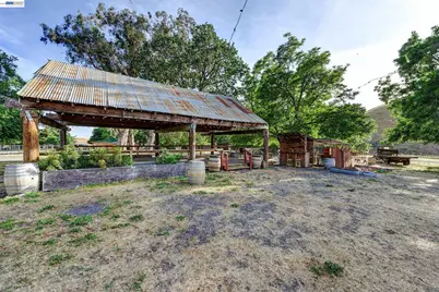 8201 Highland Rd, Livermore, CA 94551 - Photo 11