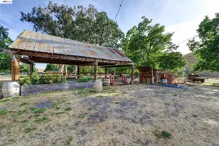 8201 Highland Rd, Livermore, CA 94551 - Photo 11