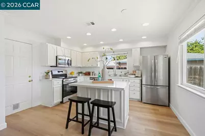 3537 Thunderbird Dr, Concord, CA 94520 - Photo 9