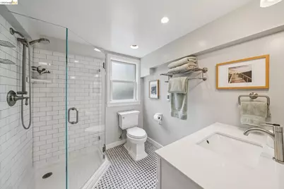 1246 Hopkins St, Berkeley, CA 94702 - Photo 43