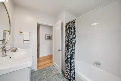 1246 Hopkins St, Berkeley, CA 94702 - Photo 37