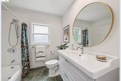 1246 Hopkins St, Berkeley, CA 94702 - Photo 35