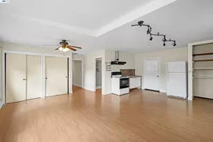 26027 Clover Rd, Fairview, CA 94542 - Photo 33