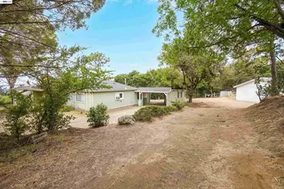 26027 Clover Rd, Fairview, CA 94542 - Photo 7