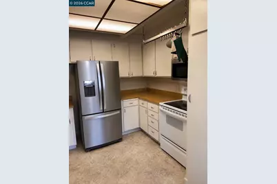 1070 Mohr Ln #1, Concord, CA 94518 - Photo 5