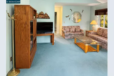 1070 Mohr Ln #1, Concord, CA 94518 - Photo 3