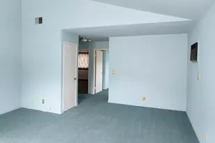 1070 Mohr Ln, Concord, CA 94518 - Photo 7