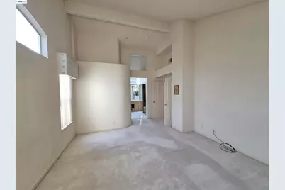 30330 Meridien Cir, Union City, CA 94587 - Photo 13