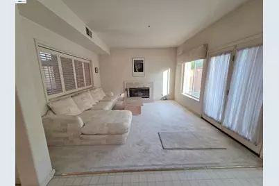 30330 Meridien Cir, Union City, CA 94587 - Photo 9