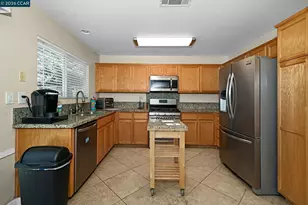 616 Ross Cir, Martinez, CA 94553 - Photo 5