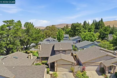 565 Mt Dell Dr, Clayton, CA 94517 - Photo 37