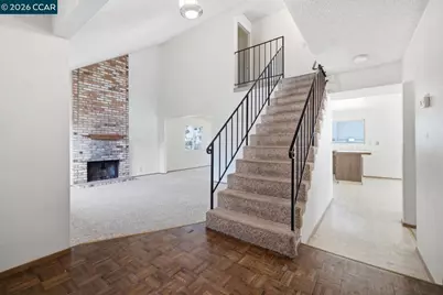 565 Mt Dell Dr, Clayton, CA 94517 - Photo 3