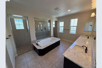 1695 Terracina Dr, Dublin, CA 94568 - Photo 13