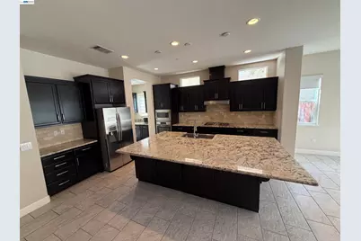 1695 Terracina Dr, Dublin, CA 94568 - Photo 5