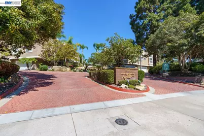 8591 Via Mallorca #F, San Diego, CA 92037 - Photo 1