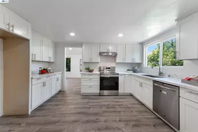 4216 Warbler Loop, Fremont, CA 94555 - Photo 9