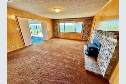 2164 Lakeview Dr, San Leandro, CA 94577 - Photo 21