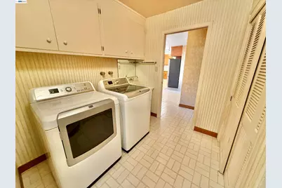 2164 Lakeview Dr, San Leandro, CA 94577 - Photo 17