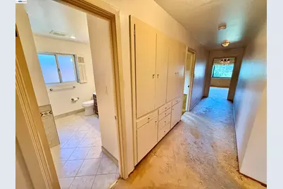 2164 Lakeview Dr, San Leandro, CA 94577 - Photo 43
